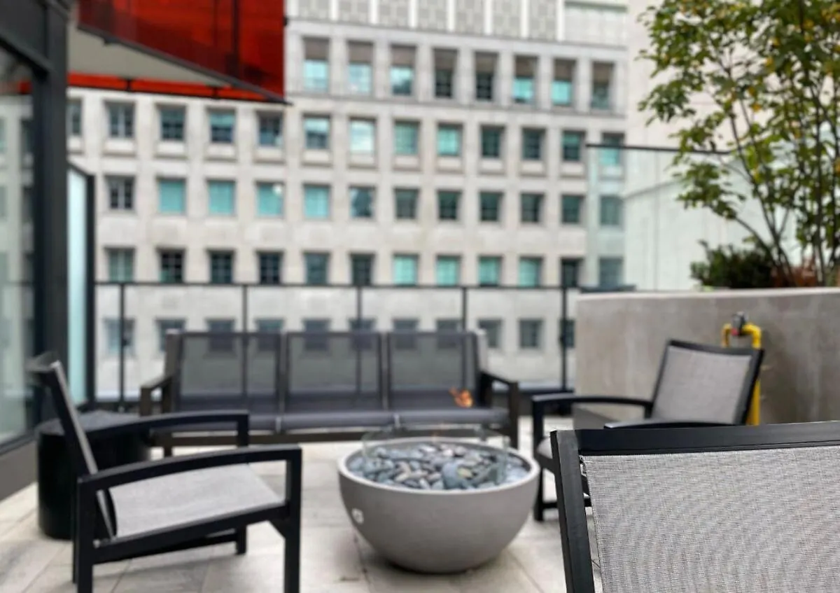 Cozy 2Bdrm Near Scotiabank Mtcc Hospitals Water Apartment Toronto 0*,  Canada